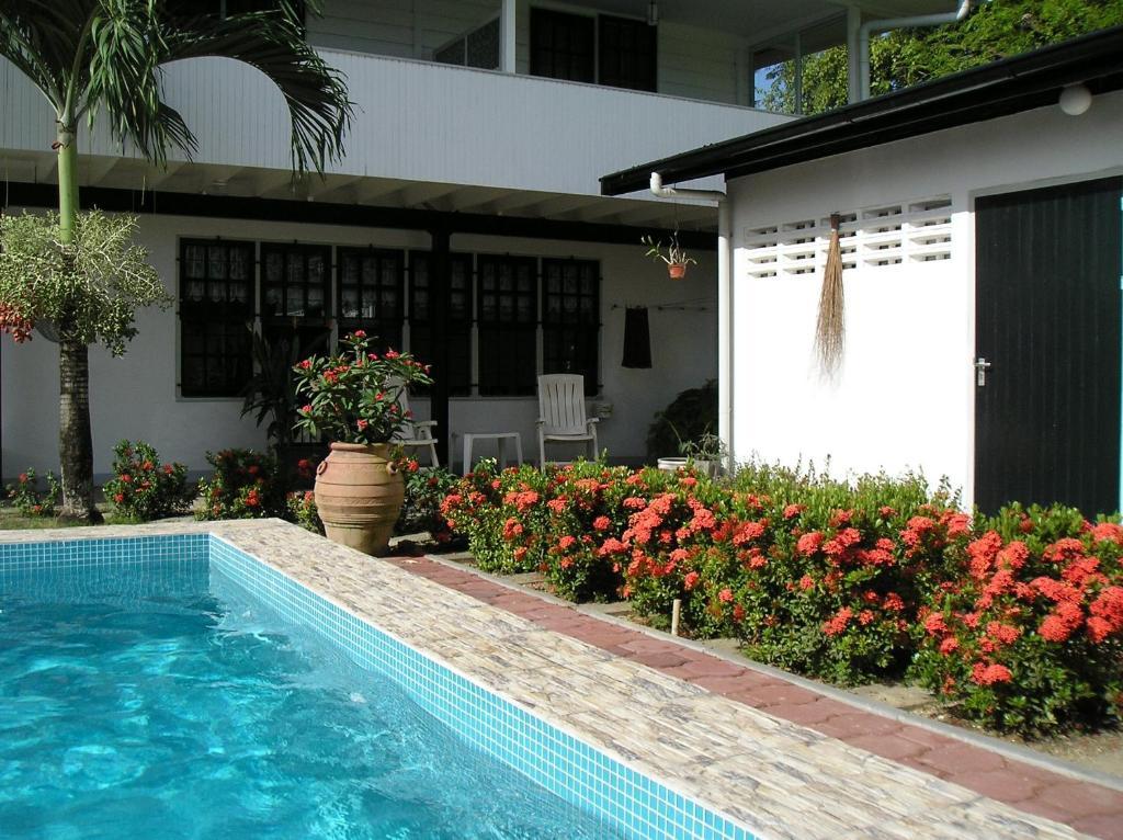 Guesthouse Amice Paramaribo Exterior foto