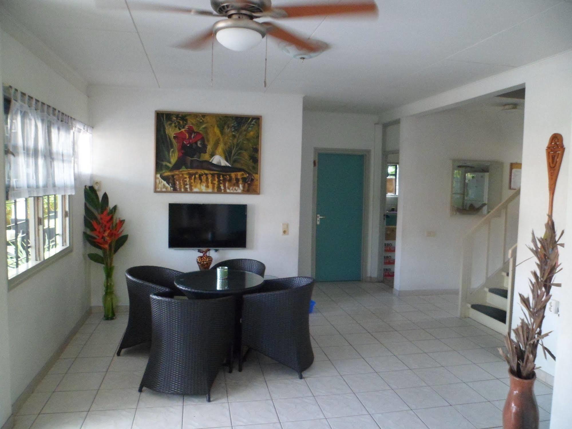 Guesthouse Amice Paramaribo Exterior foto