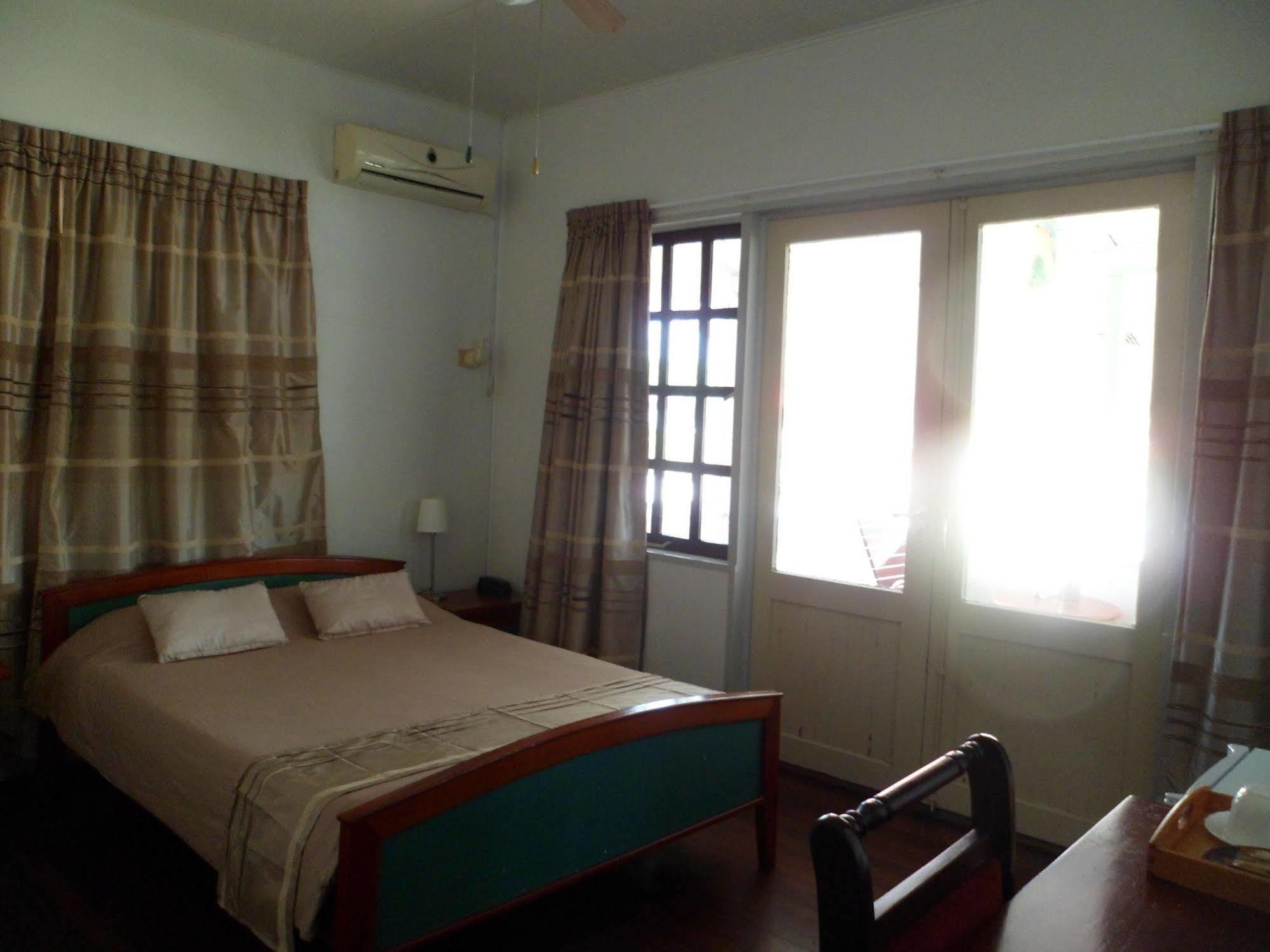 Guesthouse Amice Paramaribo Exterior foto