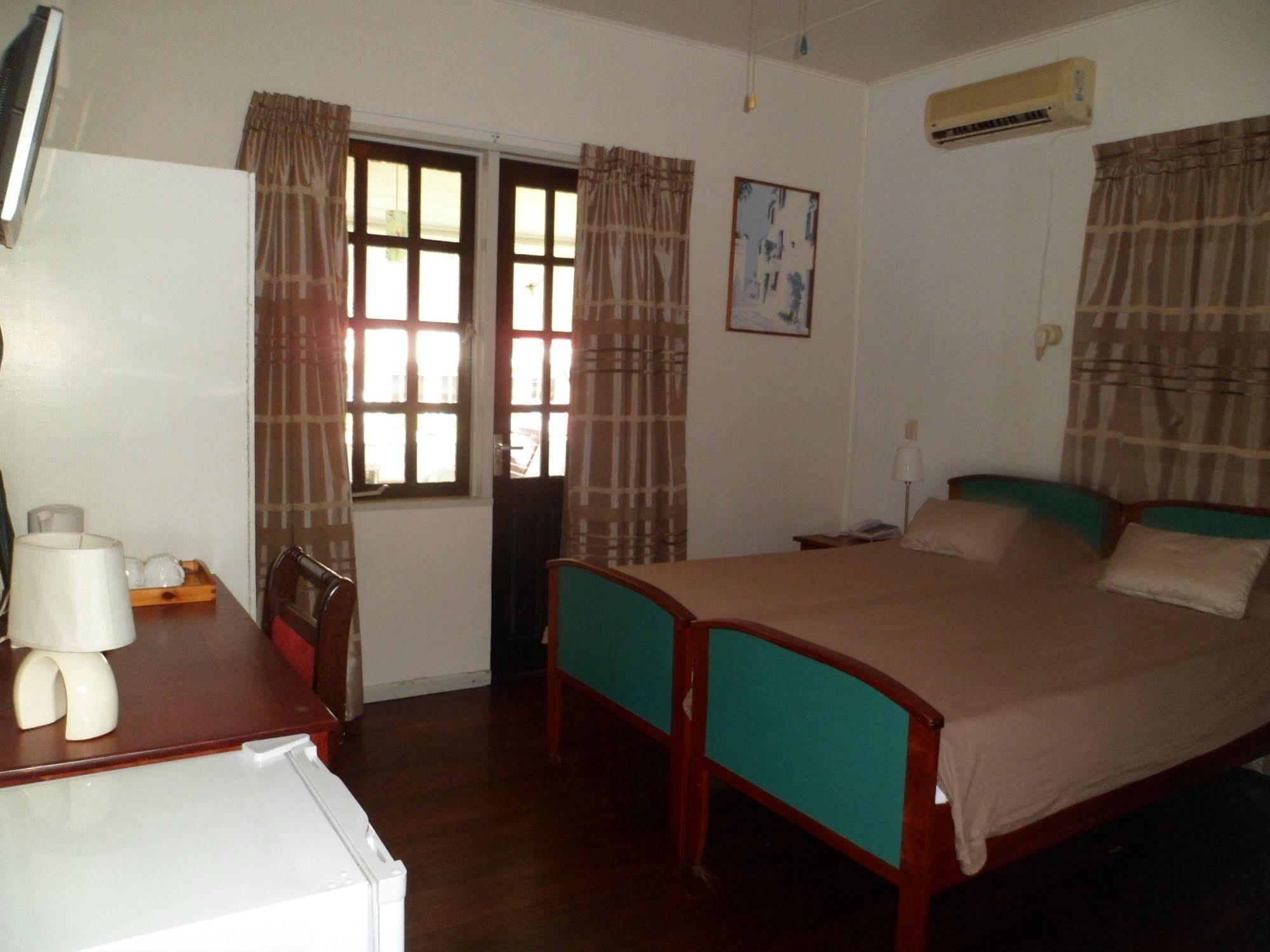 Guesthouse Amice Paramaribo Exterior foto