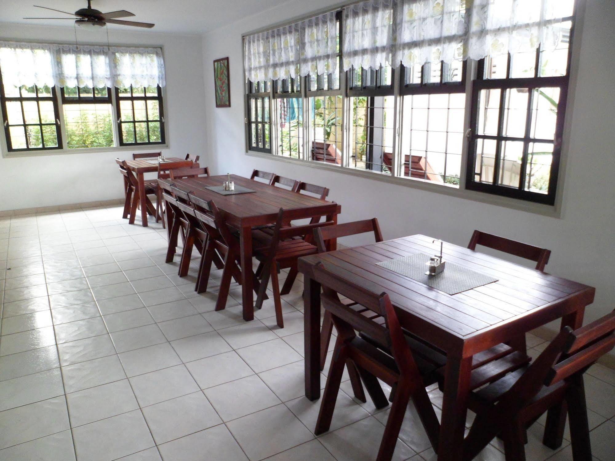 Guesthouse Amice Paramaribo Exterior foto