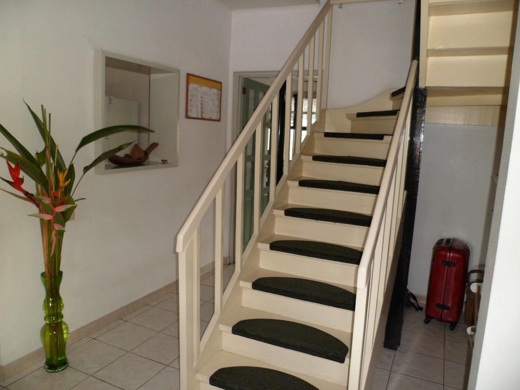 Guesthouse Amice Paramaribo Exterior foto